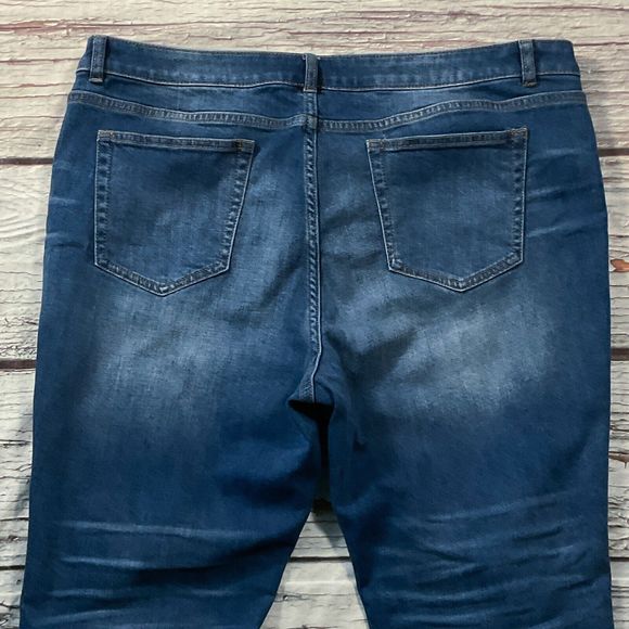 Soho Womens Jeans sz 18 Medium Wash Distressed Boyfriend x30"insm Cotton Stretch - Picture 9 of 10